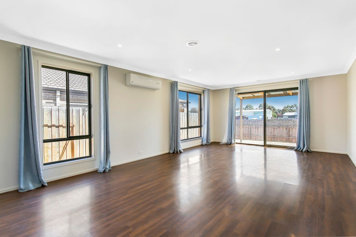 5 Kingly Place, Narre Warren VIC 3805, Narre Warren - Thumbnail 2