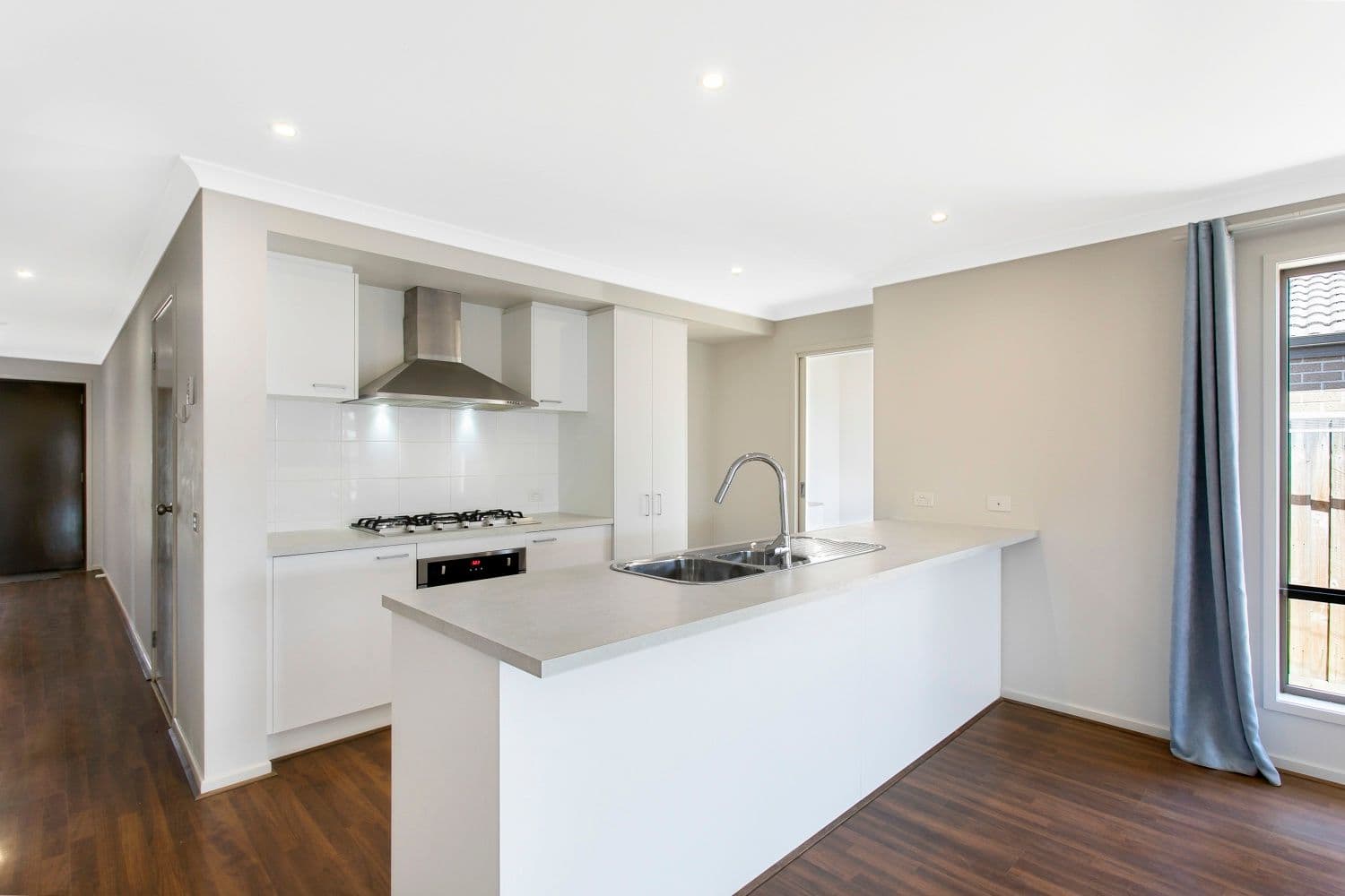 5 Kingly Place, Narre Warren VIC 3805, Narre Warren - Thumbnail 3