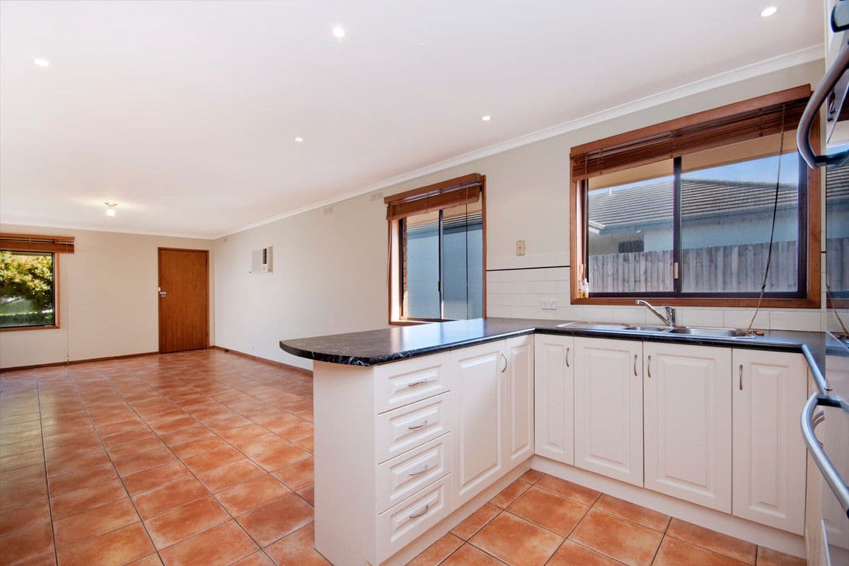 56  Lava Street, WARRNAMBOOL VIC 3280, Warrnambool - Thumbnail 2