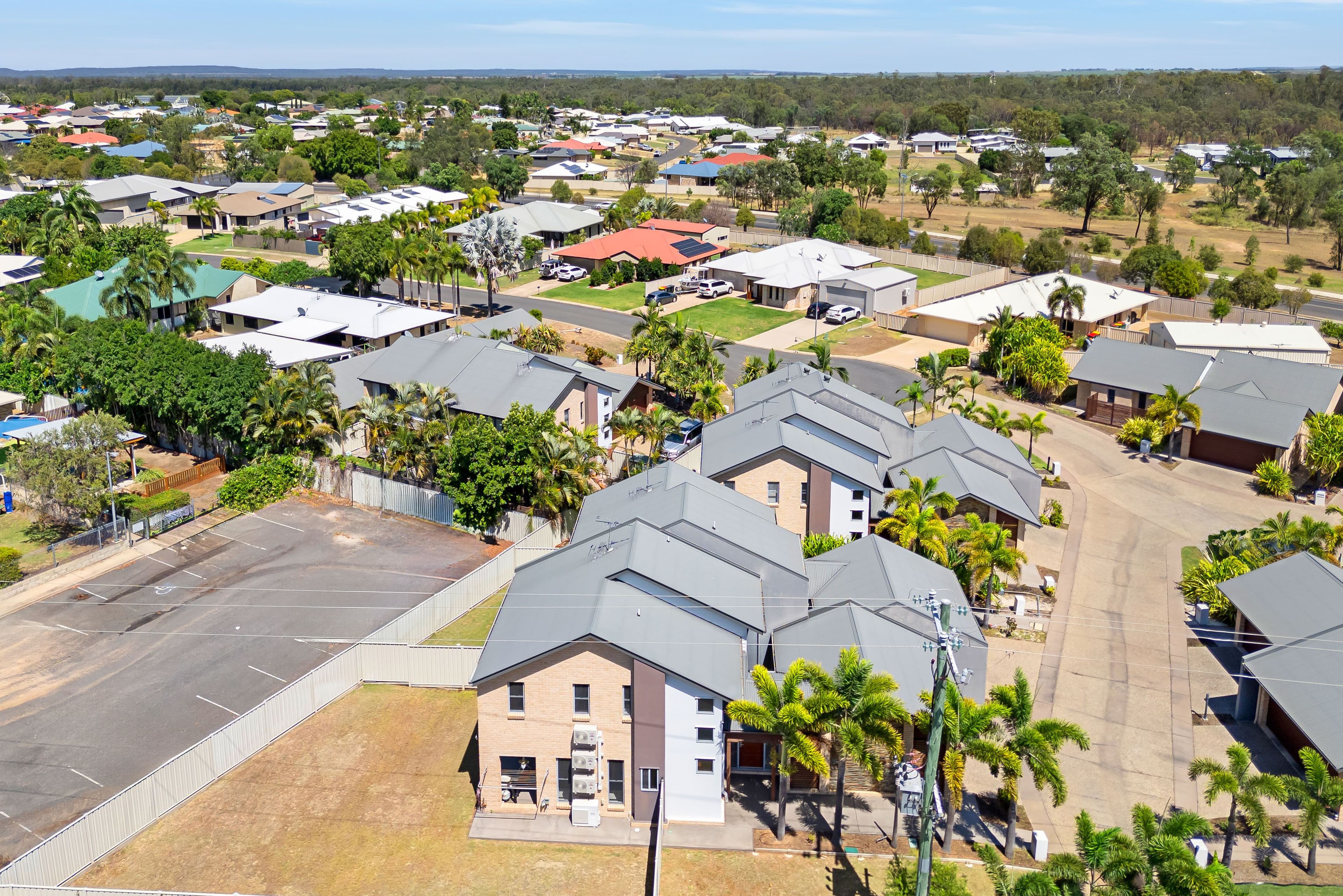 20-24 Mooney Crescent, Emerald QLD 4720, Emerald - Thumbnail 2