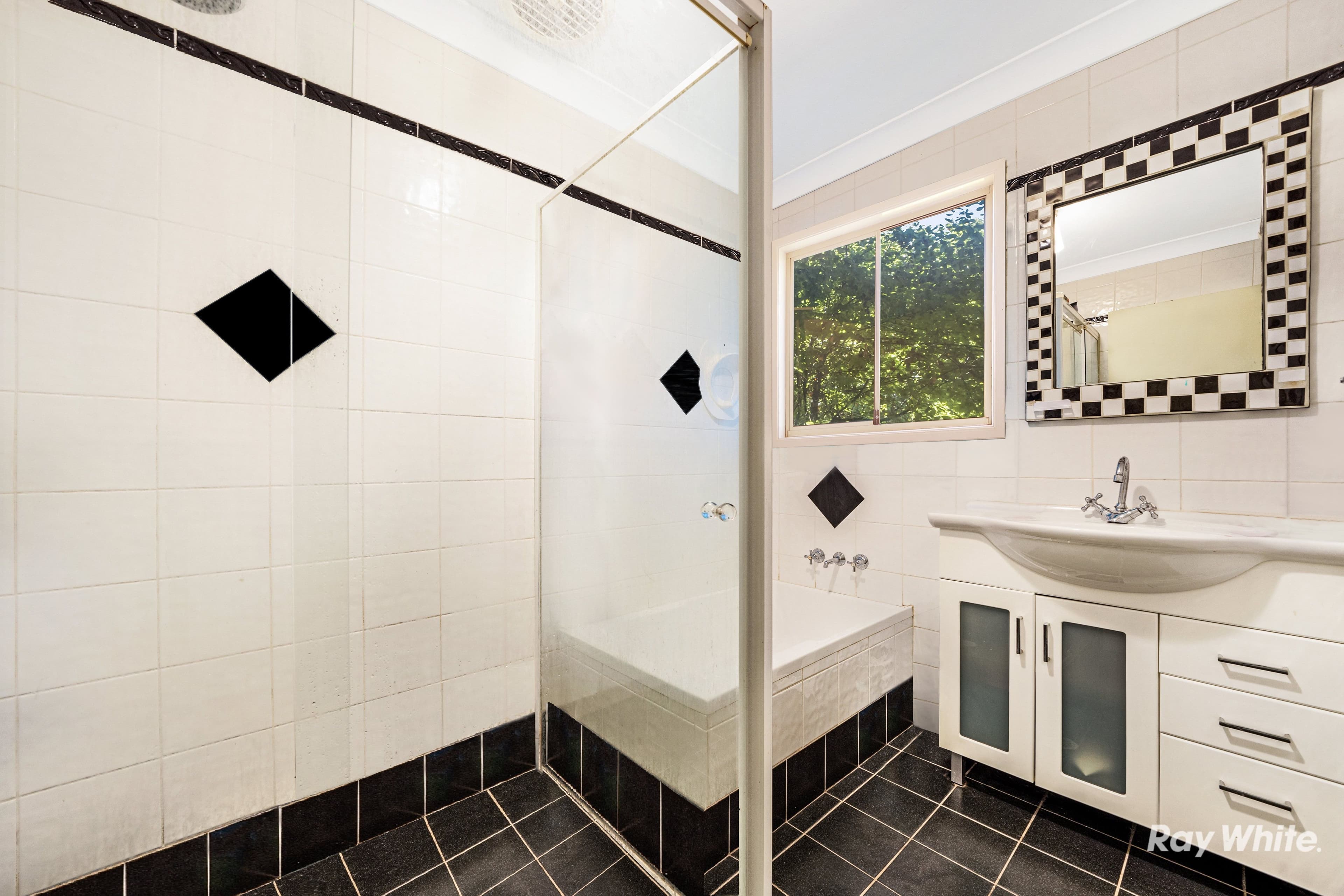 24 Parkland Court, Eagleby QLD 4207, Eagleby - Thumbnail 4