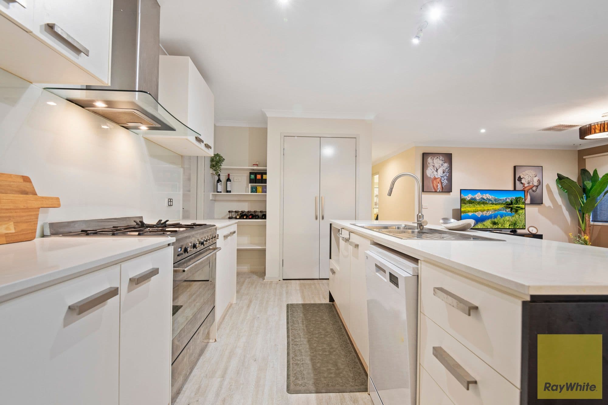 22 Spinifex Street, Point Cook VIC 3030, Point Cook - Thumbnail 6