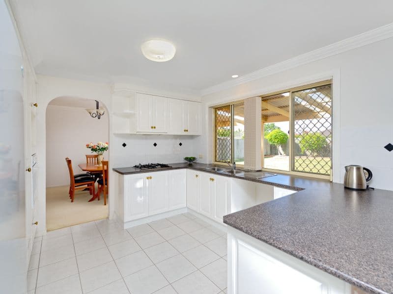 165 Lancaster Circuit, STRETTON QLD 4116, Stretton - Thumbnail 4