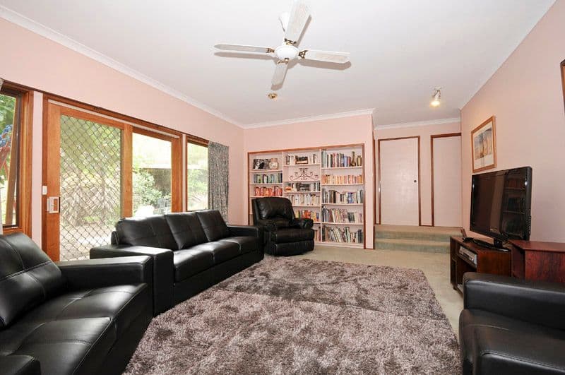 92 Cave Hill Road, LILYDALE VIC 3140, Lilydale - Thumbnail 3