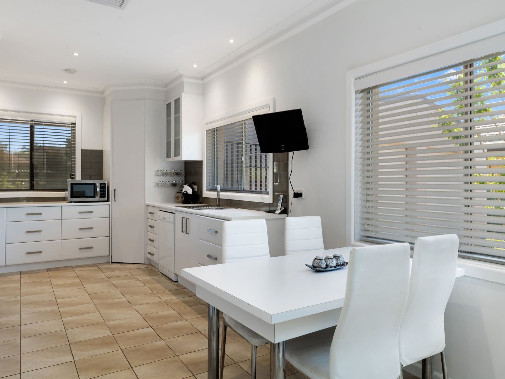 58 Cecil Street, Benalla VIC 3672, Benalla - Thumbnail 3