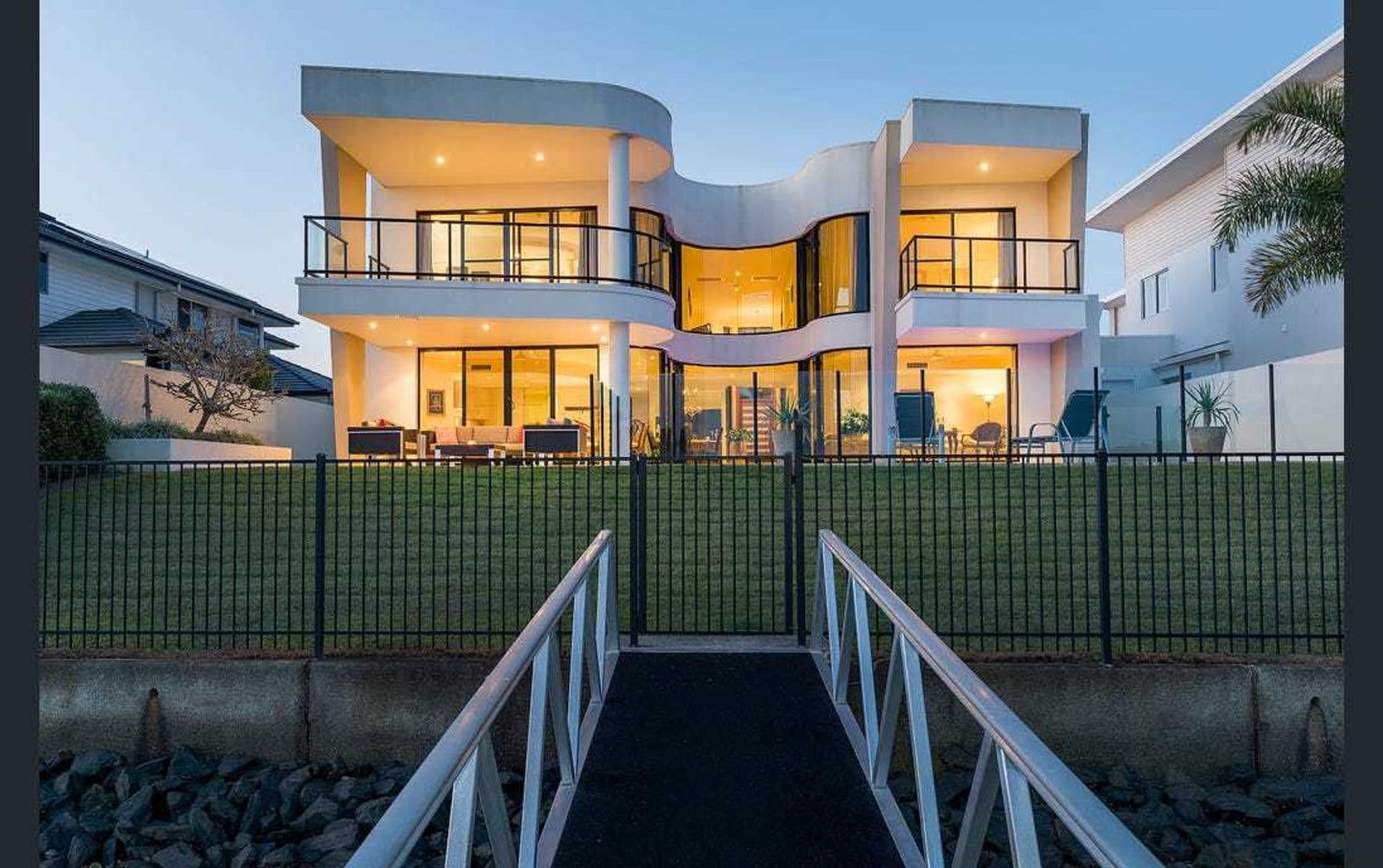 37 Marina Parade, Jacobs Well QLD 4208, Jacobs Well - Thumbnail 4