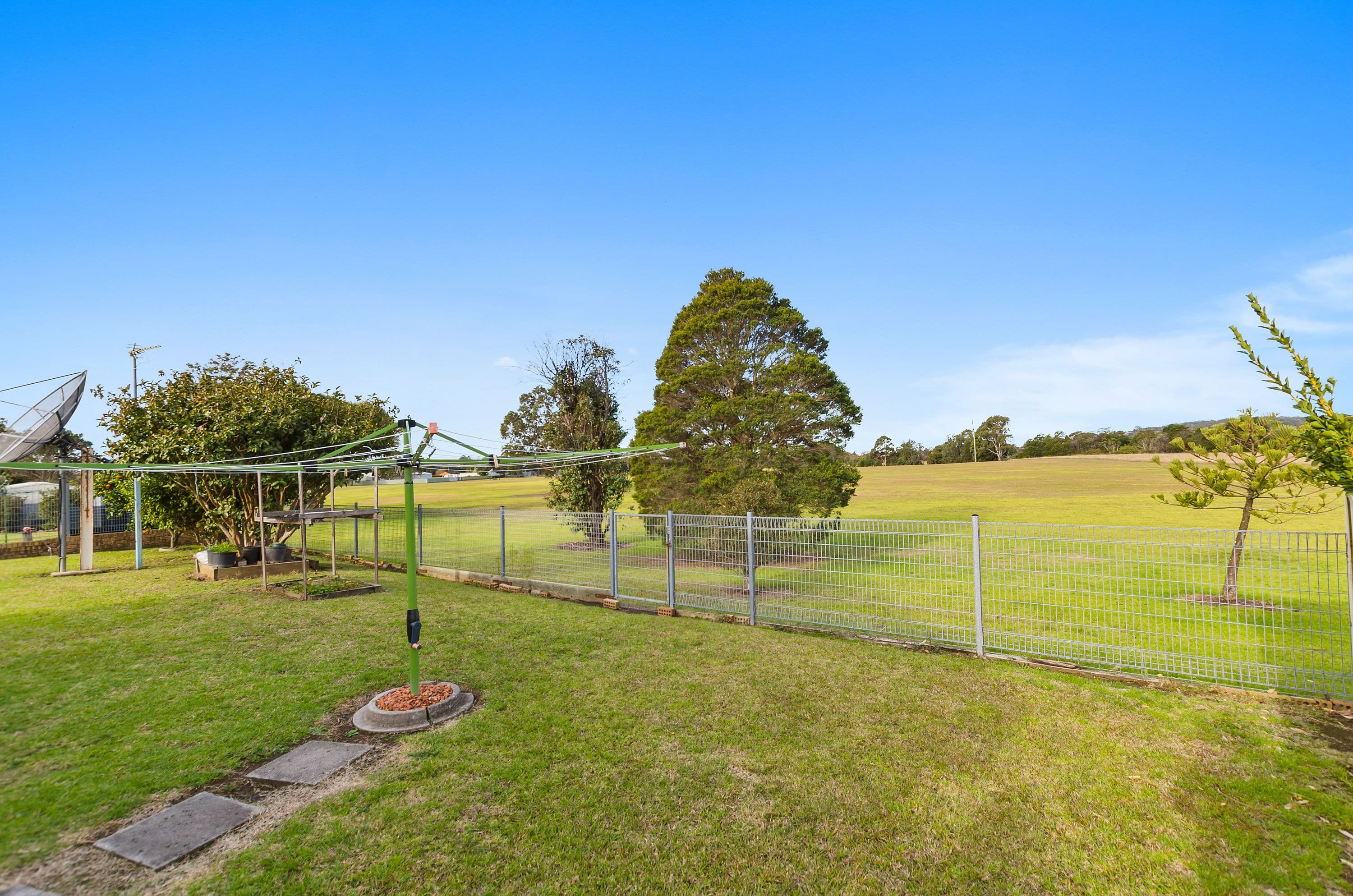 23 Sierra Drive, Horsley - Thumbnail 8