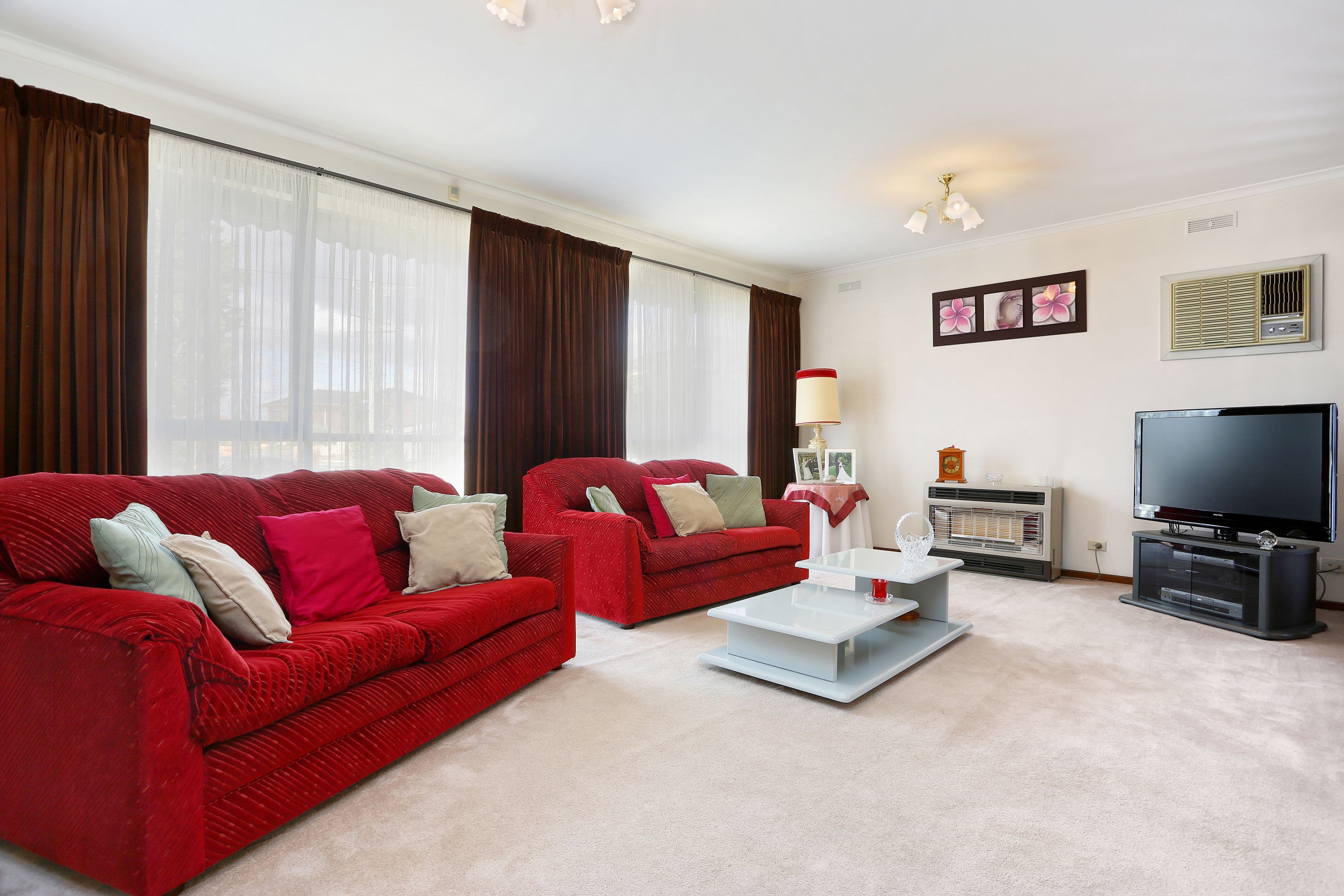 3 Debra Court, Lalor VIC 3075, Lalor - Thumbnail 3