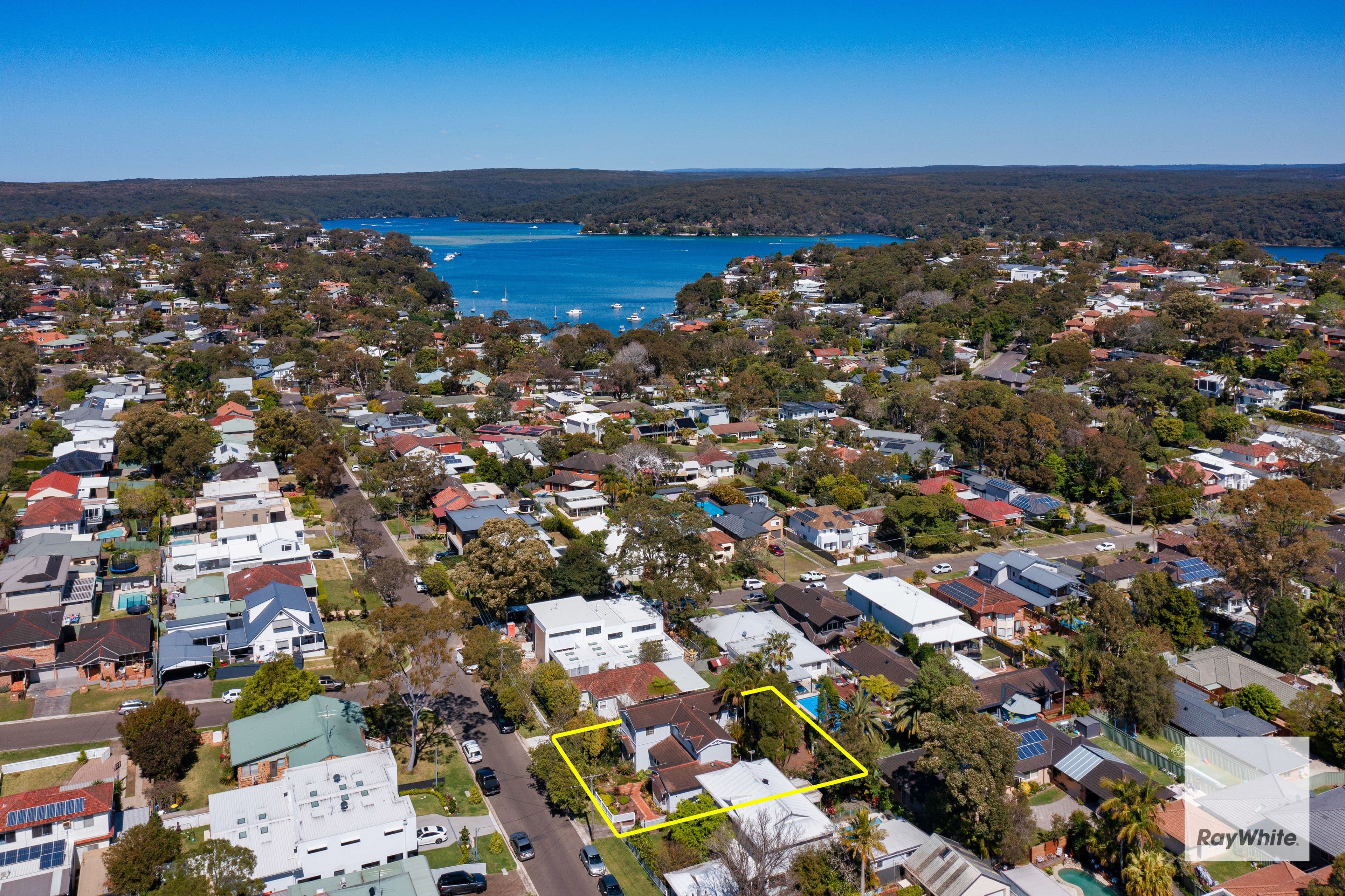 3 Gillham Avenue, Caringbah South NSW 2229, Caringbah South - Thumbnail 2