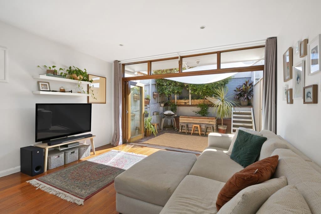 116 Victoria Street, Beaconsfield - Image 1