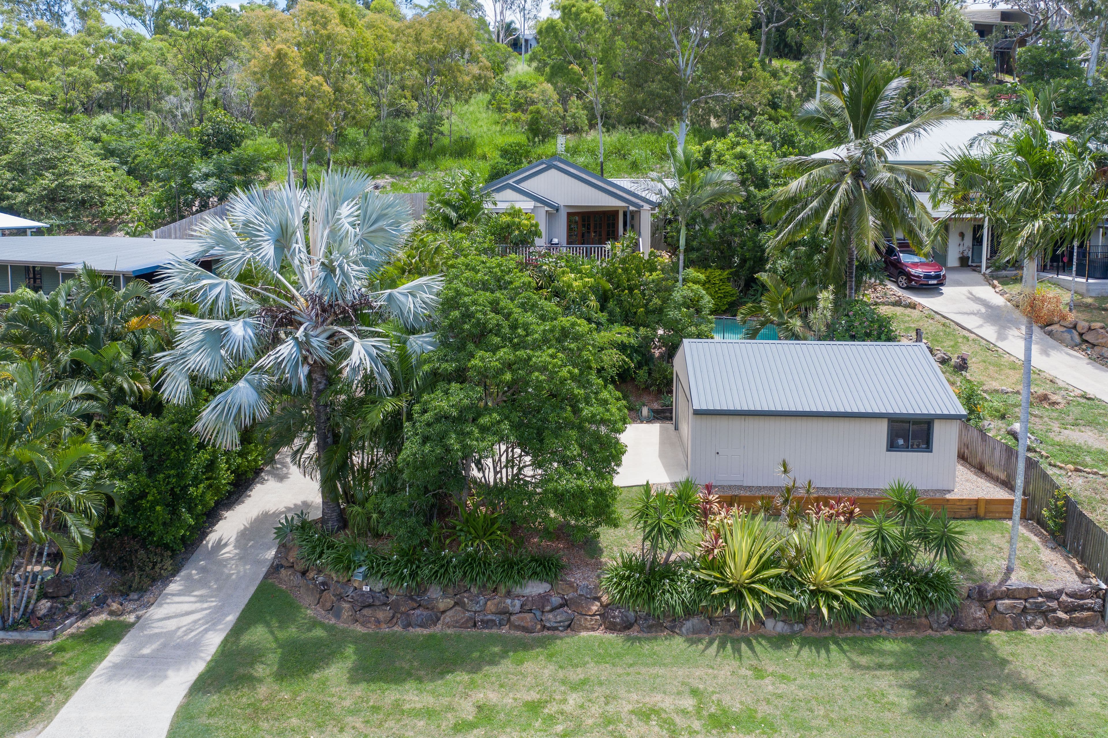 16 Grace Avenue, Cannonvale QLD 4802, Cannonvale - Thumbnail 3