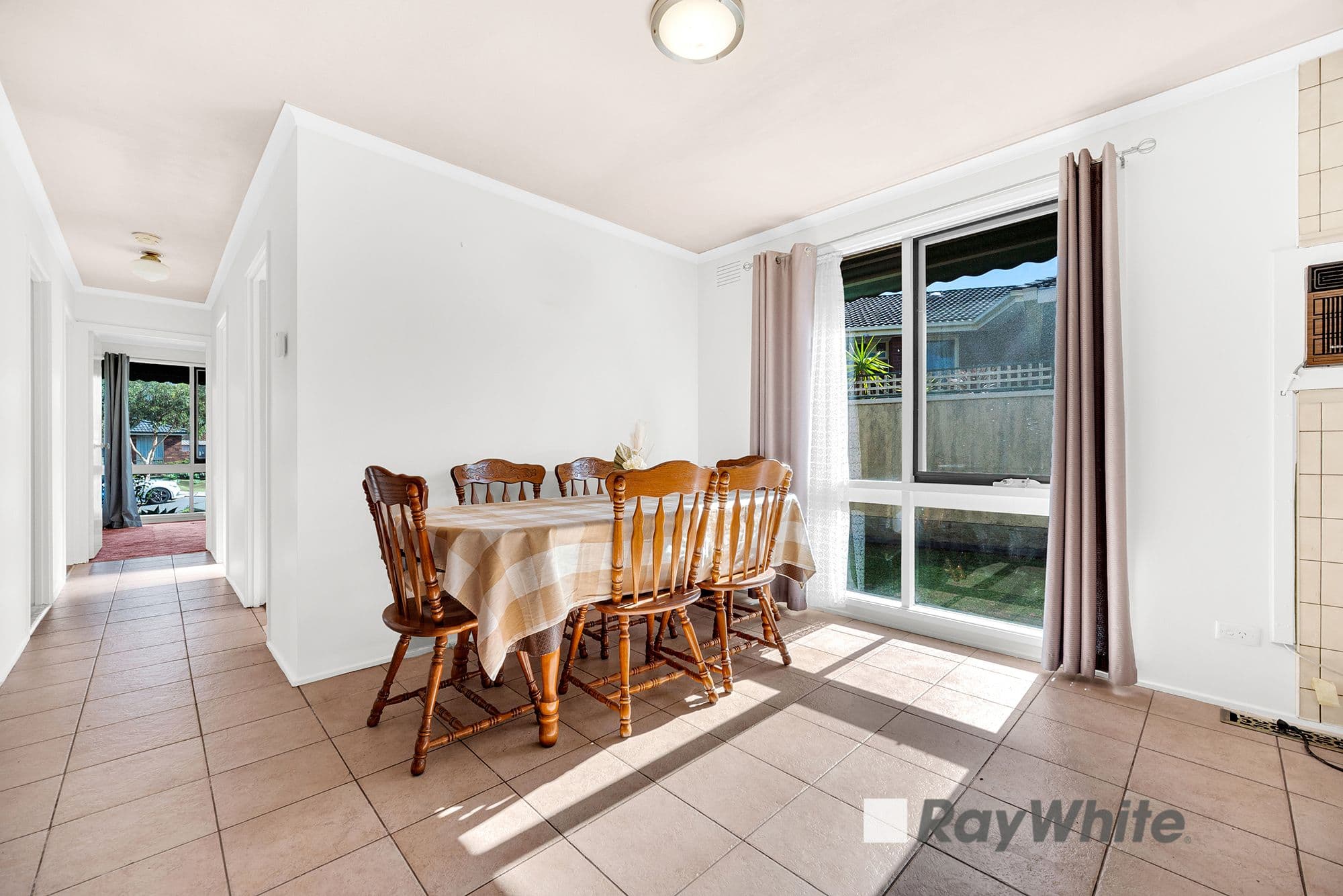 8 Barnsbury Close, Hampton Park VIC 3976, Hampton Park - Thumbnail 4