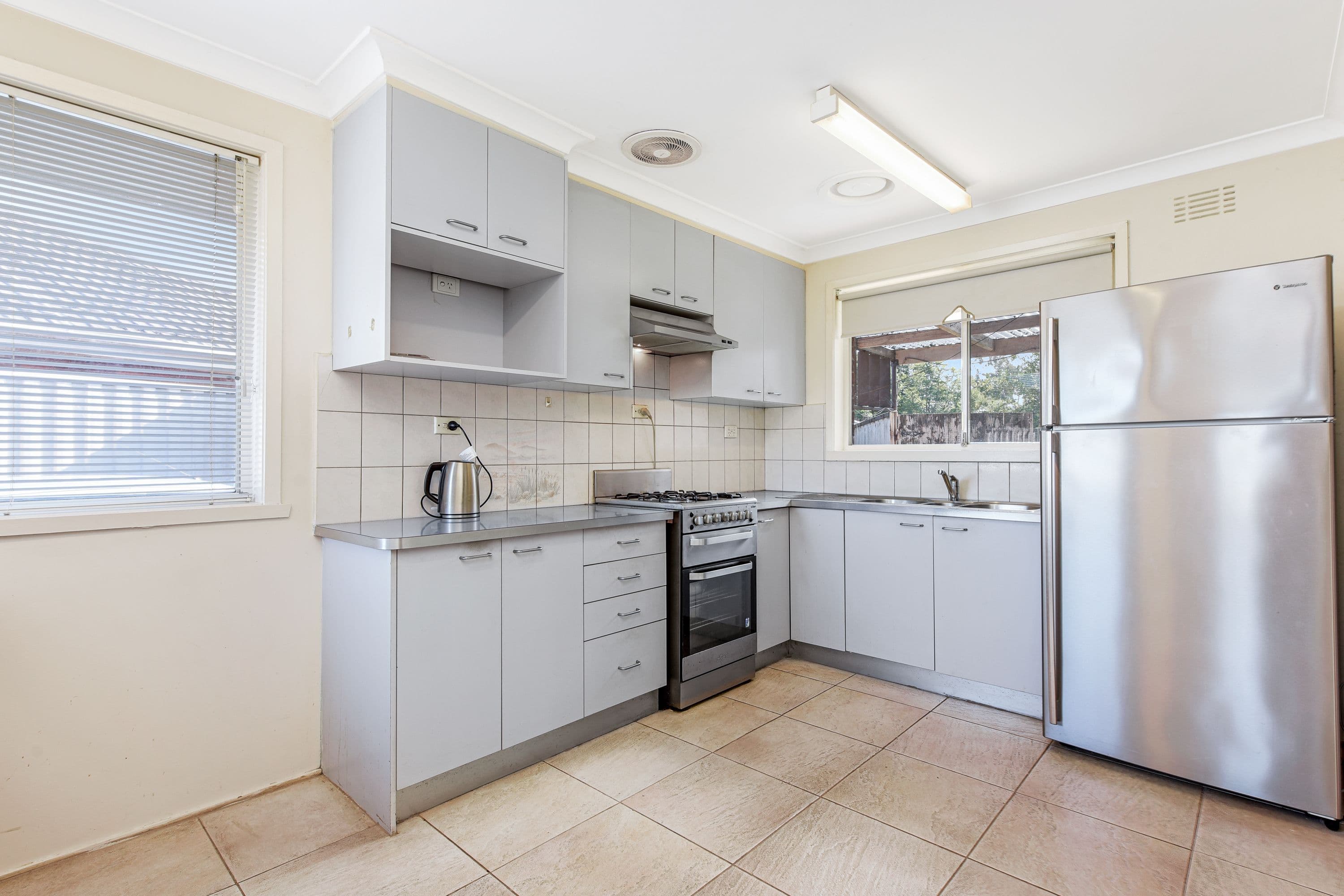 15 Glencannon Crescent, Clayton South VIC 3169, Clayton South - Thumbnail 3