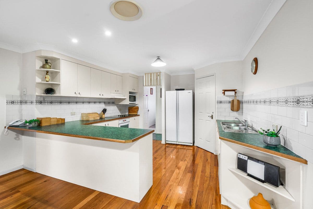 2 Zeeman Street, Rochedale South QLD 4123, Rochedale South - Thumbnail 2