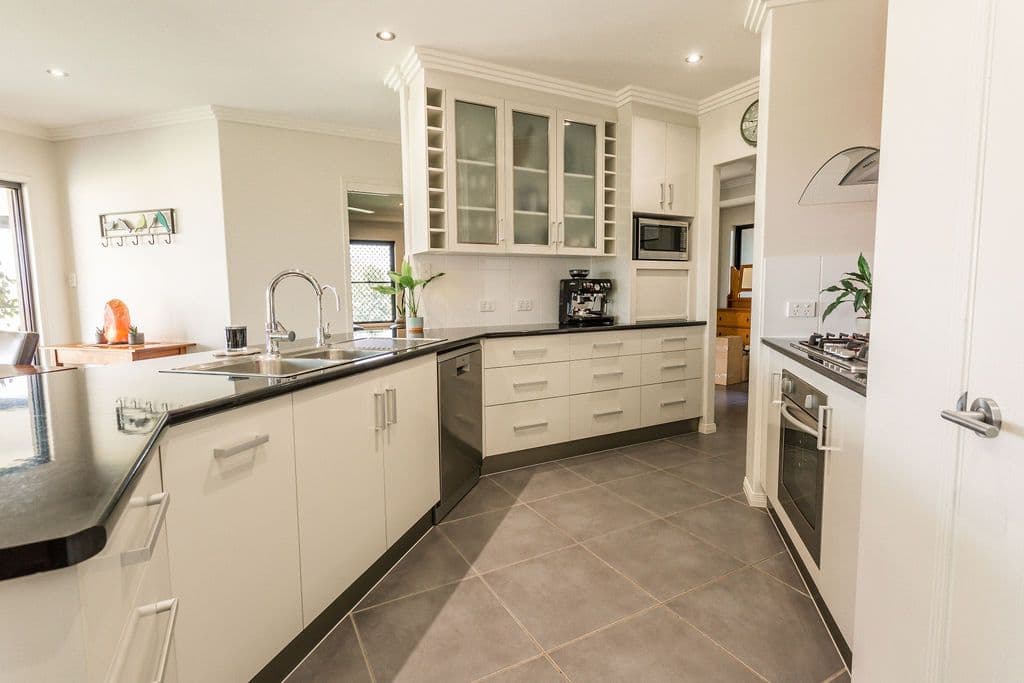 154 Glengallan Road, Emerald QLD 4720, Emerald - Thumbnail 7