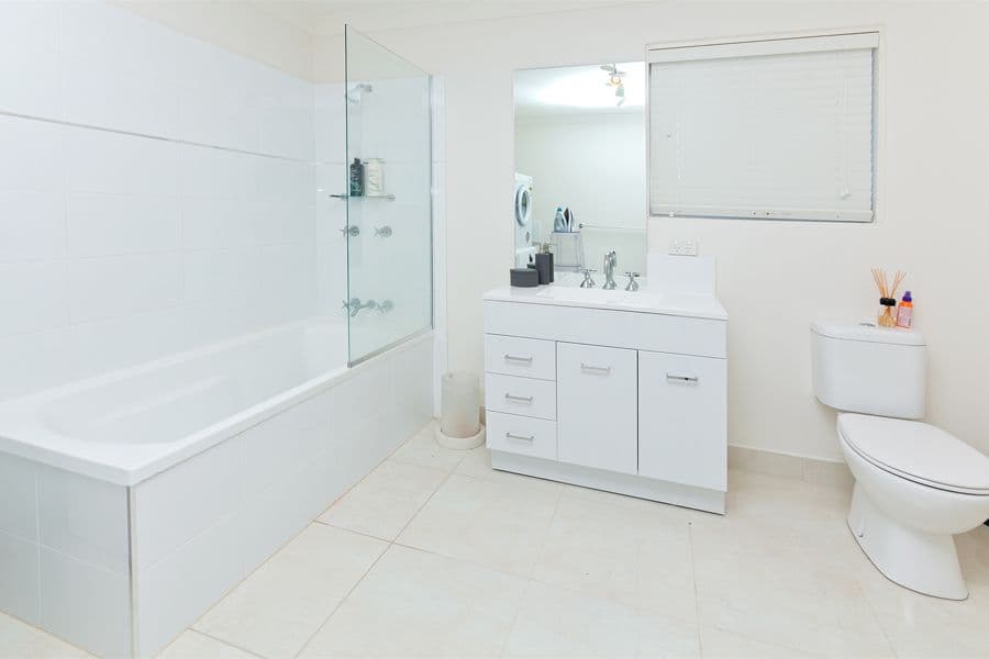 14 Parkham Avenue, WAVELL HEIGHTS QLD 4012, Wavell Heights - Thumbnail 5