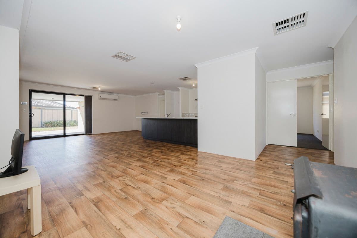 8 Canunda Way, Yanchep WA 6035, Yanchep - Thumbnail 4