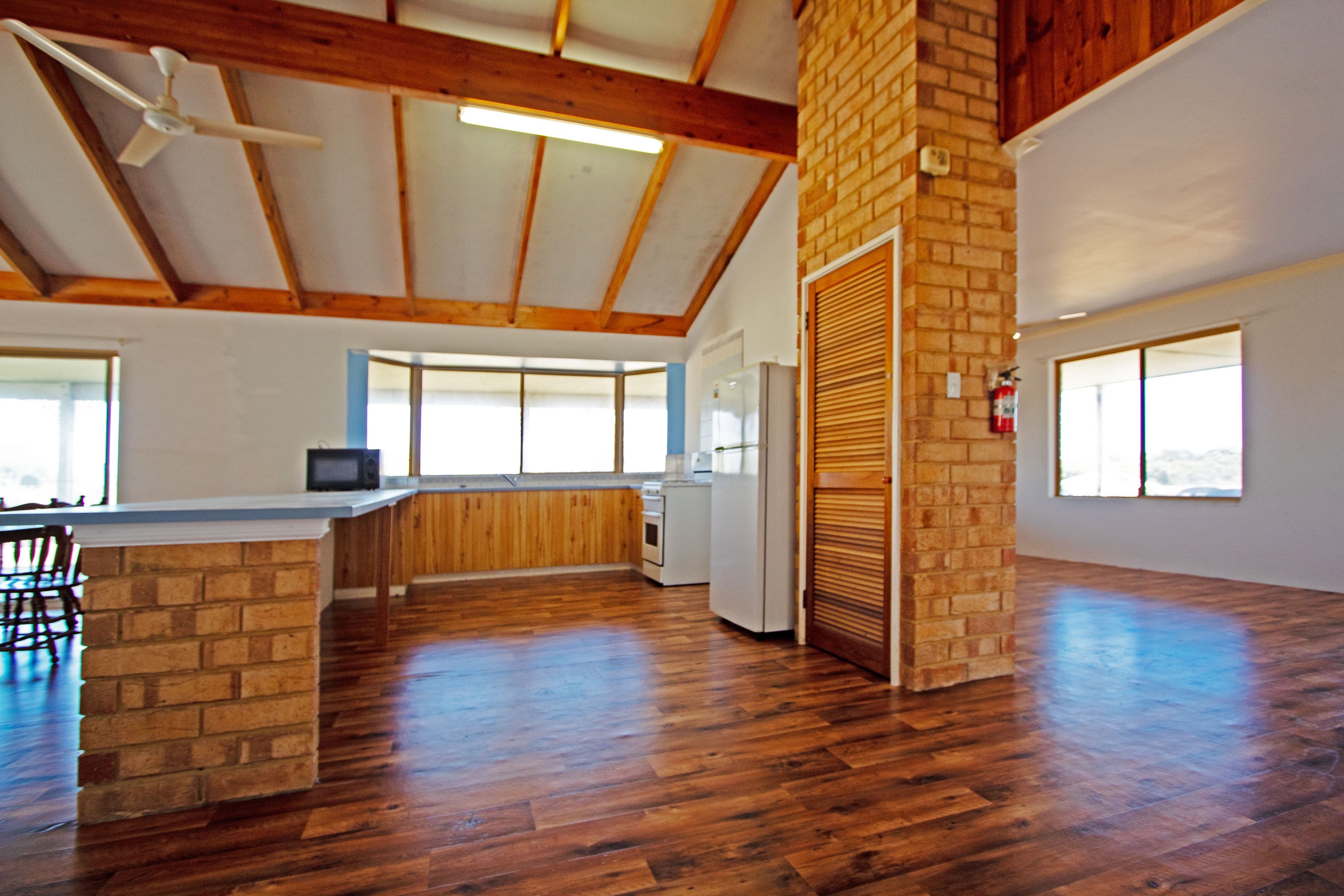 4 Illyarrie Street, Leeman WA 6514, Leeman - Thumbnail 4