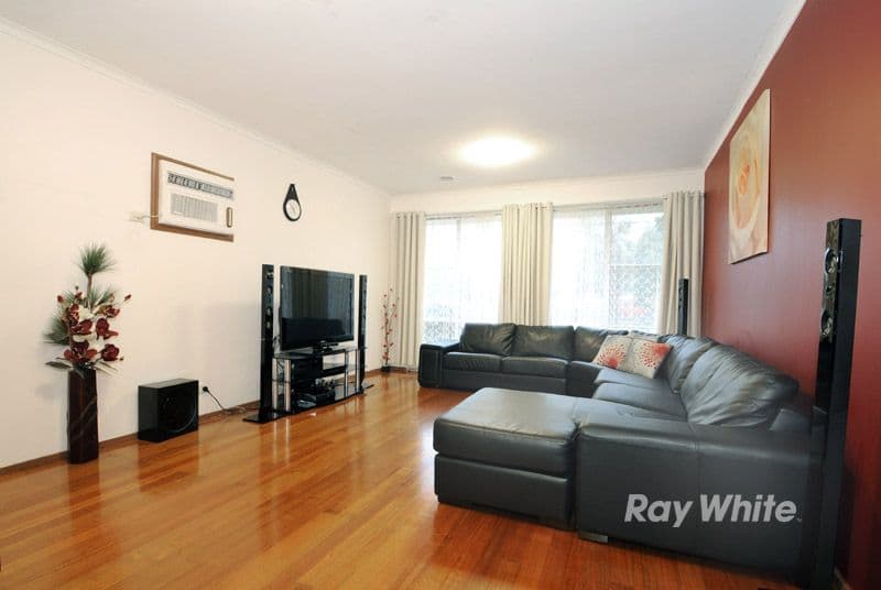 15 Sylvia Street, DANDENONG NORTH VIC 3175, Dandenong North - Thumbnail 2