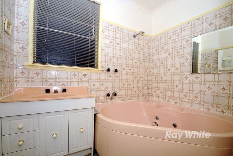 15 Sylvia Street, DANDENONG NORTH VIC 3175, Dandenong North - Thumbnail 6