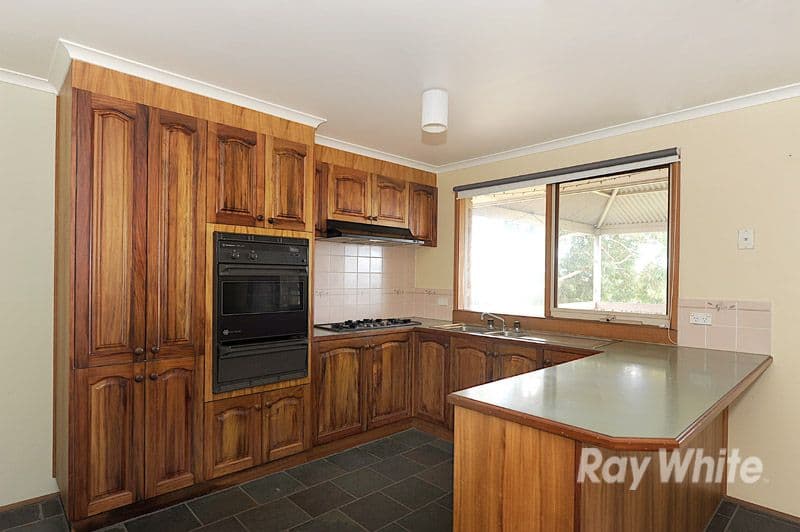 26 Diamond Court, NARRE WARREN VIC 3805, Narre Warren North - Thumbnail 3