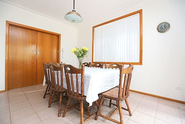 4 Arana Close, Georges Hall NSW 2198, Georges Hall - Thumbnail 4