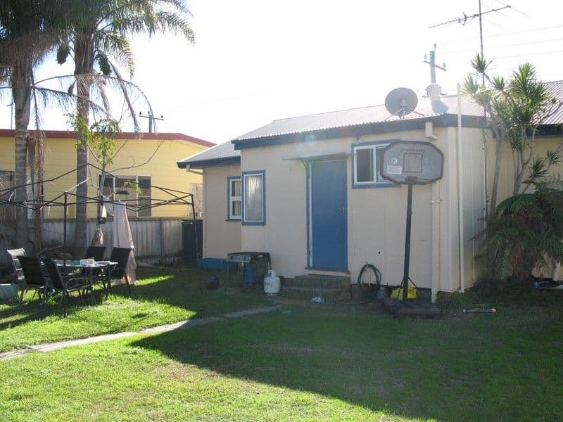 37 Karog Street, PELICAN NSW 2281, Pelican - Thumbnail 3