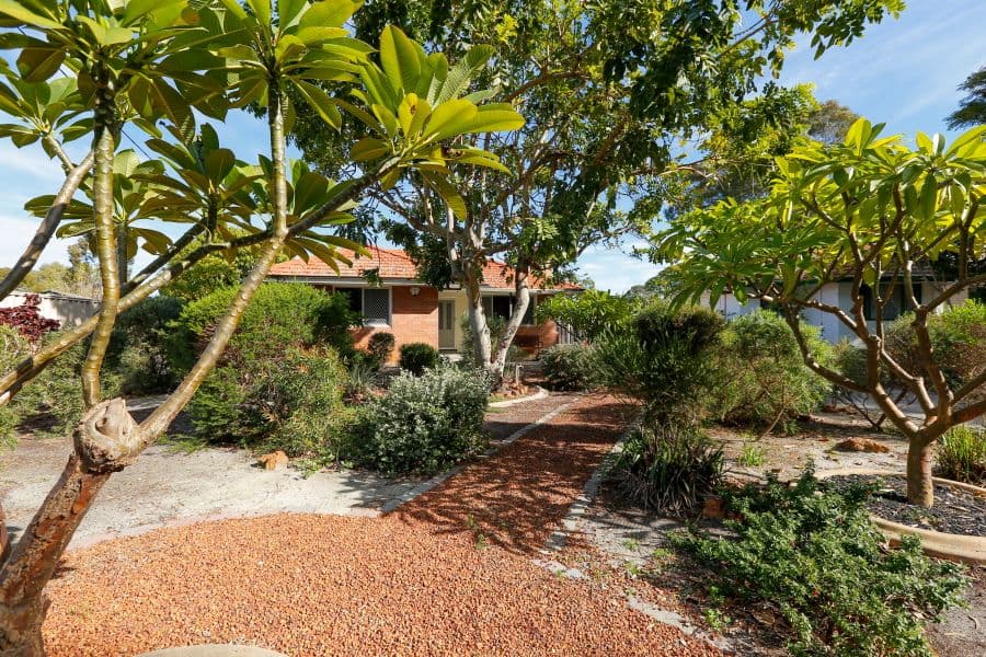 17 Hoskin Street, Cloverdale WA 6105, Cloverdale - Thumbnail 2