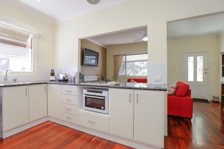 17 Hoskin Street, Cloverdale WA 6105, Cloverdale - Thumbnail 3