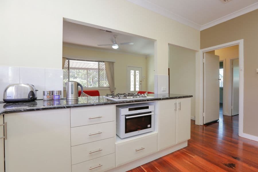17 Hoskin Street, Cloverdale WA 6105, Cloverdale - Thumbnail 4