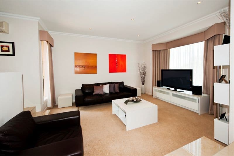 24 Lambourn Road, WATSONIA VIC 3087, Watsonia - Thumbnail 4
