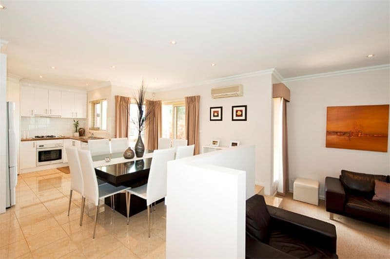 24 Lambourn Road, WATSONIA VIC 3087, Watsonia - Thumbnail 5