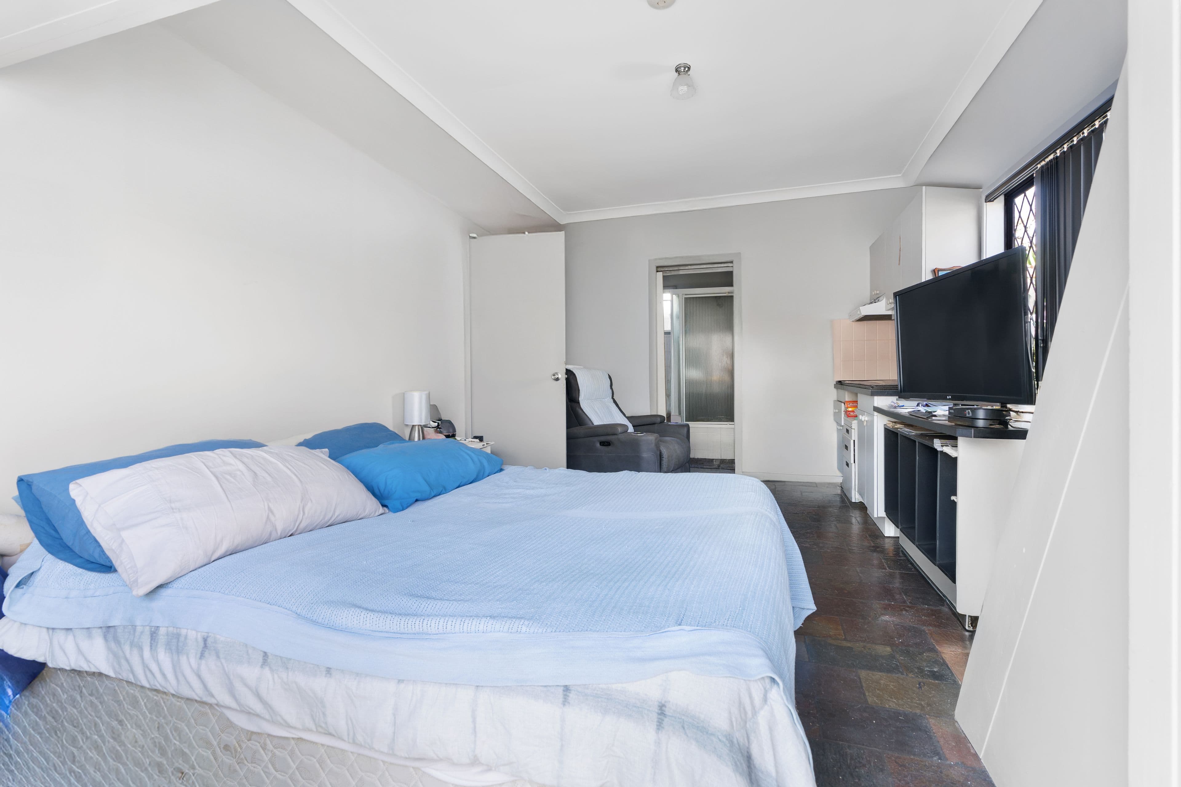 72 Medley Avenue, Liverpool NSW 2170, Liverpool - Thumbnail 5