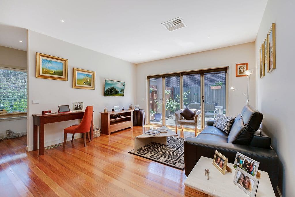 143 St Helena Road, Greensborough VIC 3088, Greensborough - Thumbnail 4