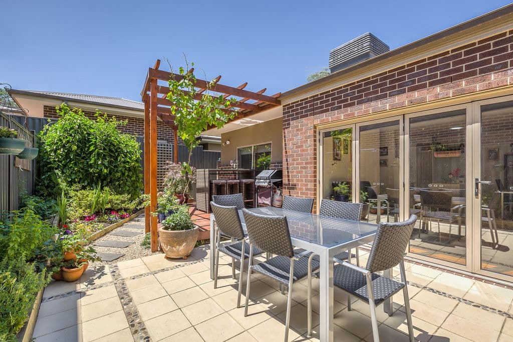 143 St Helena Road, Greensborough VIC 3088, Greensborough - Thumbnail 8