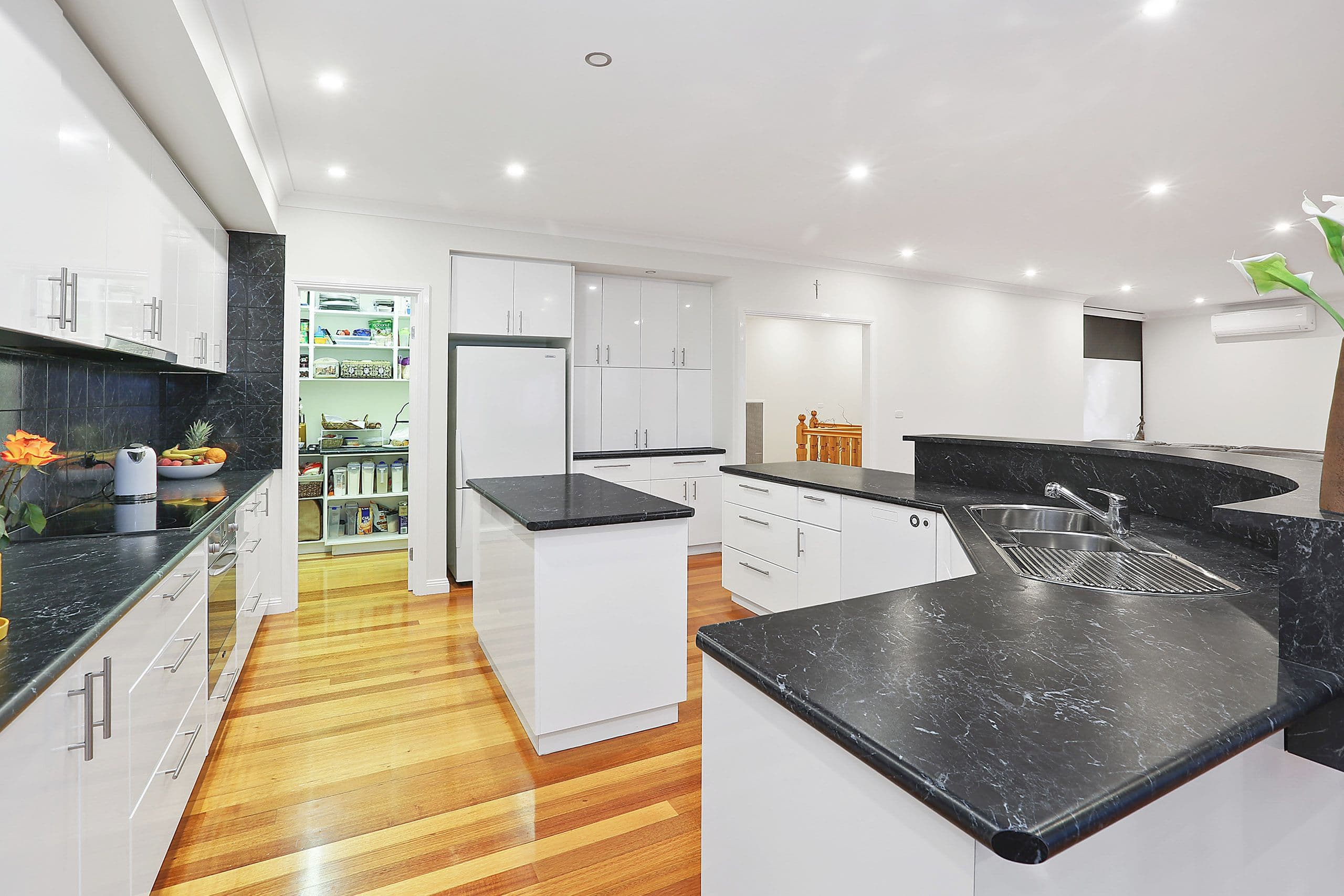 9 Giverny Close, Highton VIC 3216, Highton - Thumbnail 3