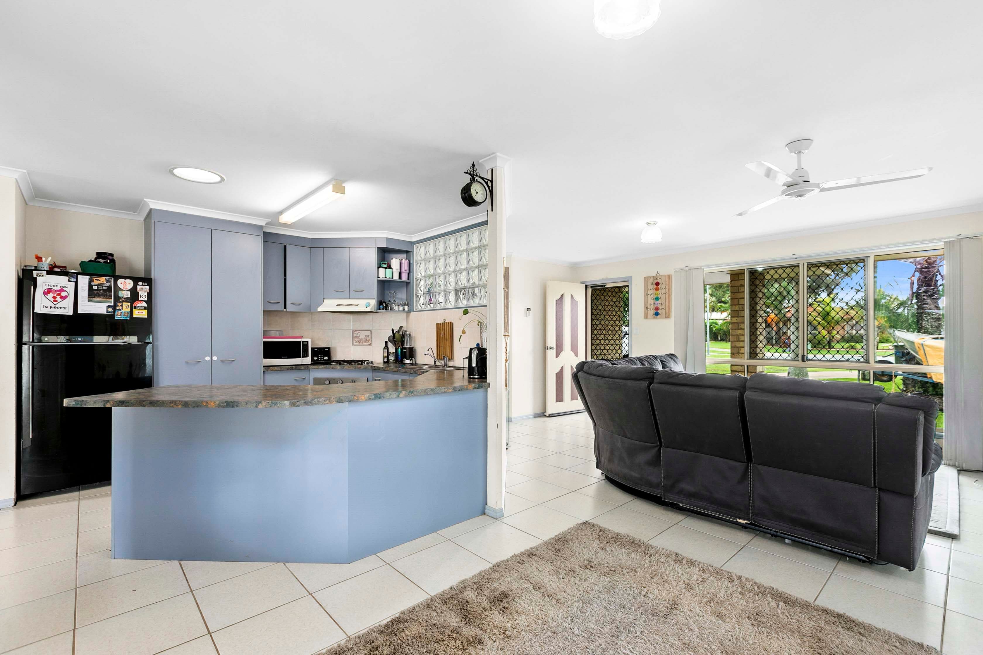 4 Fiona Court, Urangan QLD 4655, Urangan - Thumbnail 4