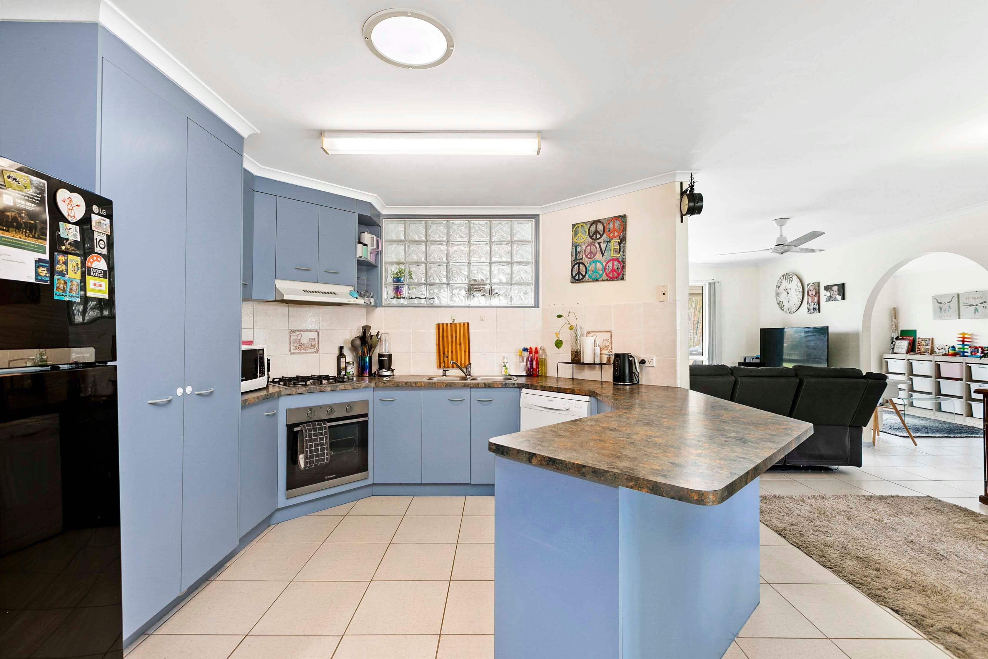 4 Fiona Court, Urangan QLD 4655, Urangan - Thumbnail 5
