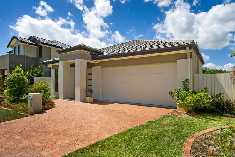 27 Costa Del Sol Avenue, RUNAWAY BAY QLD 4216, Runaway Bay - Image 1