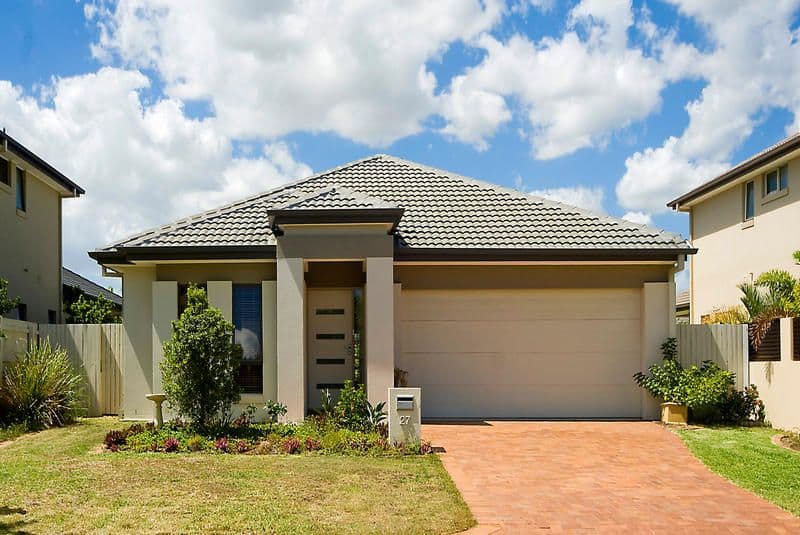 27 Costa Del Sol Avenue, RUNAWAY BAY QLD 4216, Runaway Bay - Thumbnail 2