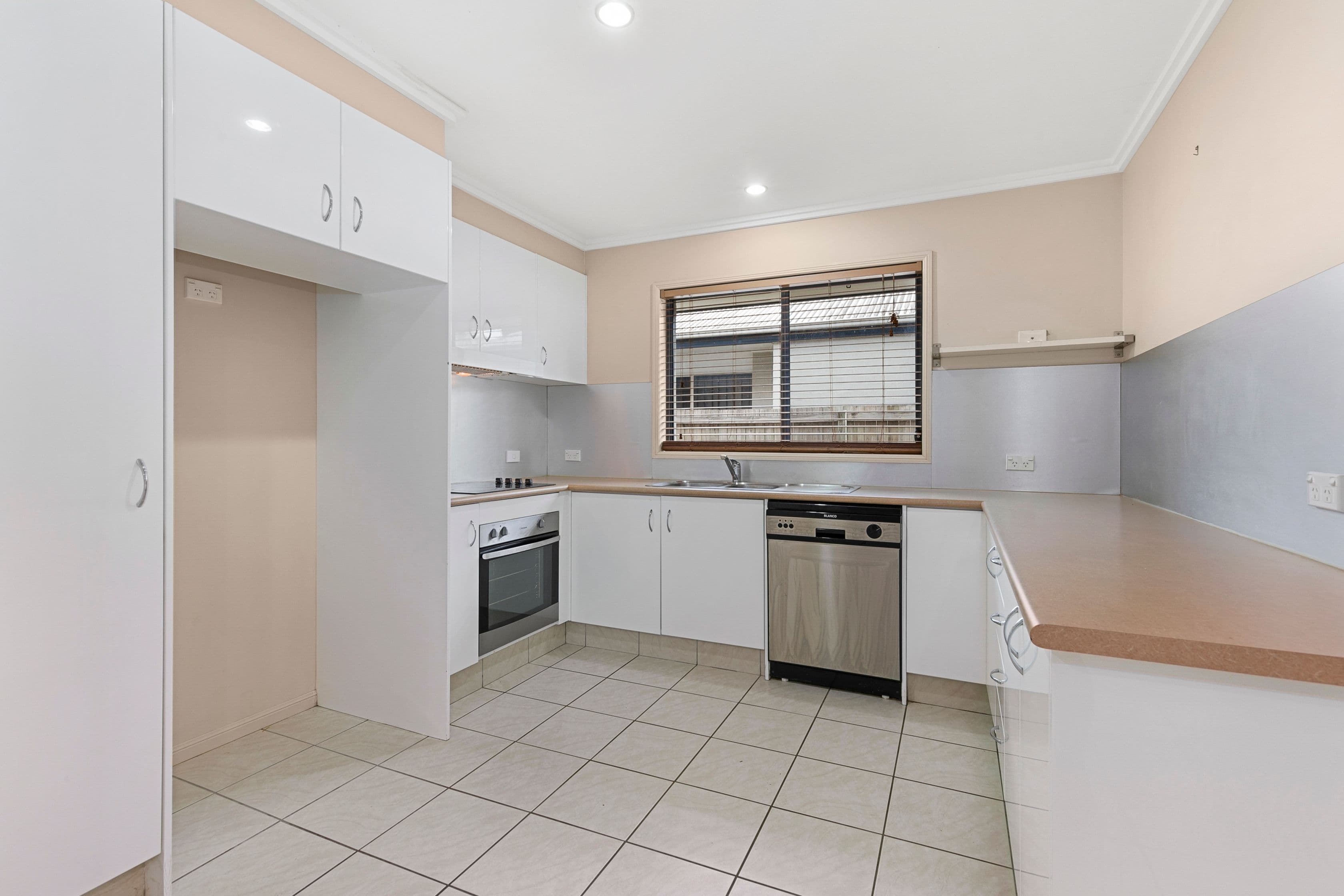 2 Radunz Place, Birkdale QLD 4159, Birkdale - Thumbnail 4