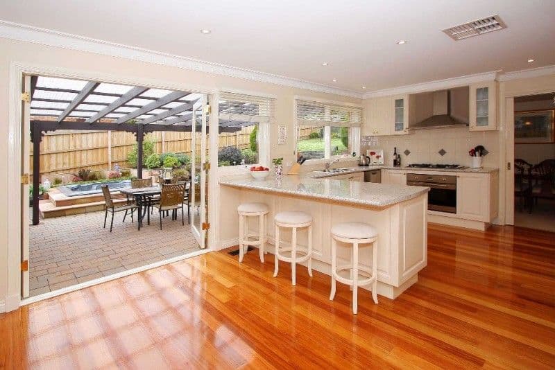 4 Gundry Grove, WATSONIA NORTH VIC 3087, Watsonia North - Thumbnail 3