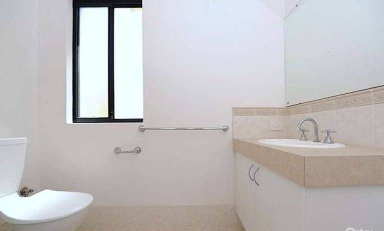 60 Brixton Crescent, ELLENBROOK WA 6069, Ellenbrook - Thumbnail 7
