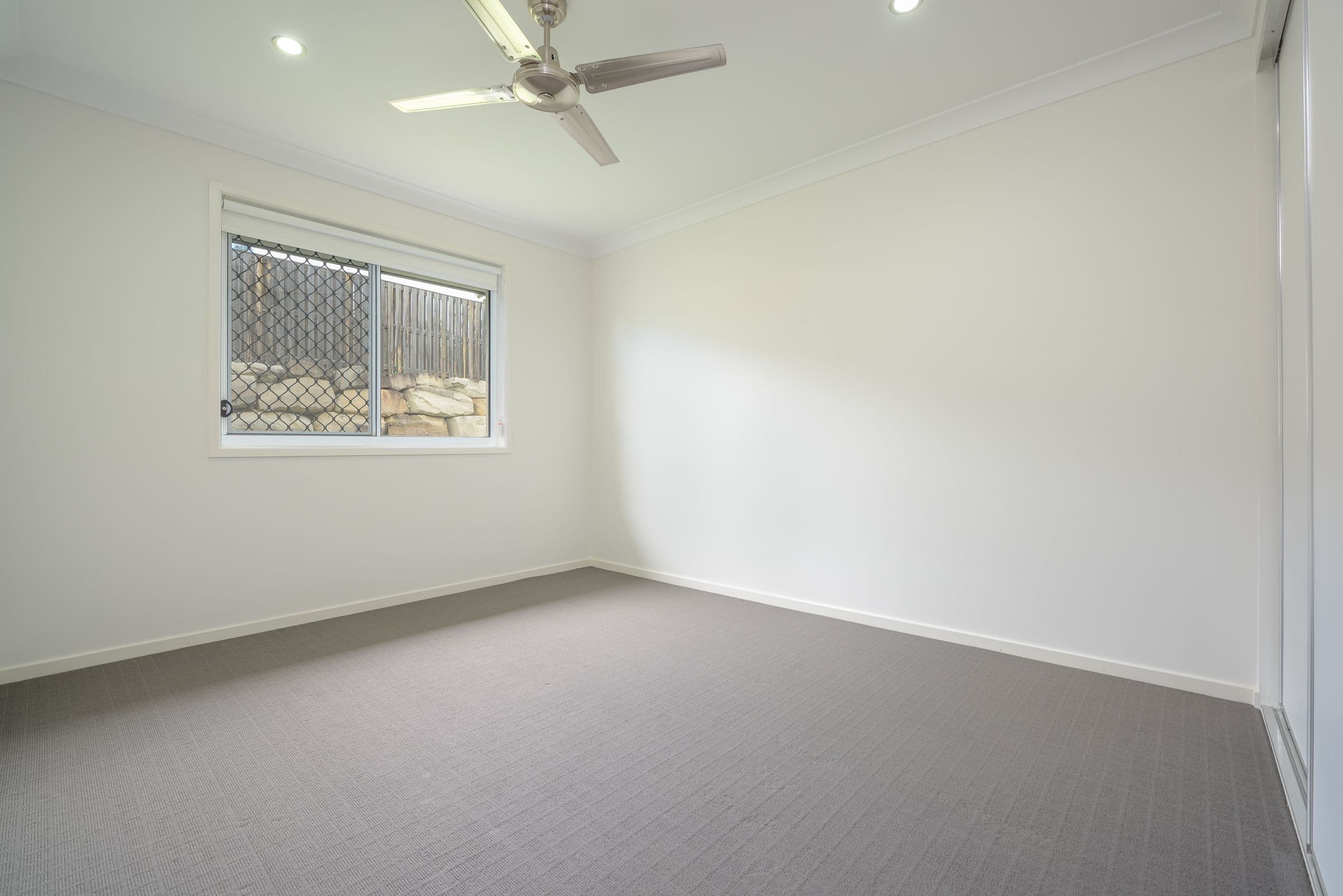 26 Caulder Esplanade, Boyne Island QLD 4680, Boyne Island - Thumbnail 8