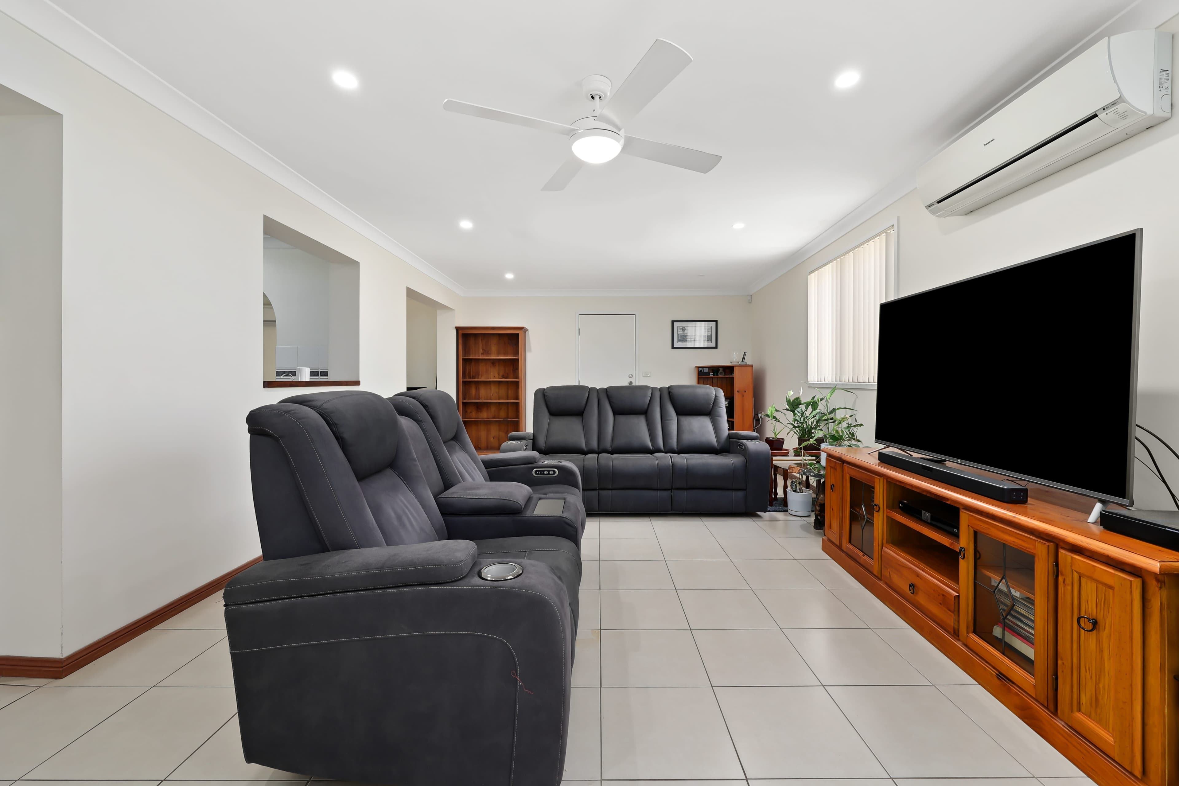 38 Spumante Close, Eschol Park NSW 2558, Eschol Park - Thumbnail 5