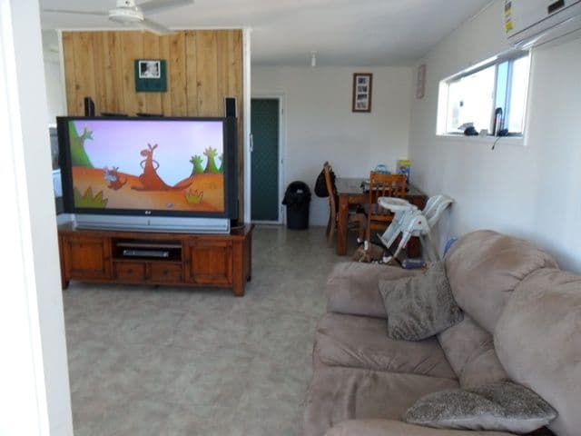 64 Shoal Point Road, BUCASIA QLD 4750, Bucasia - Thumbnail 2