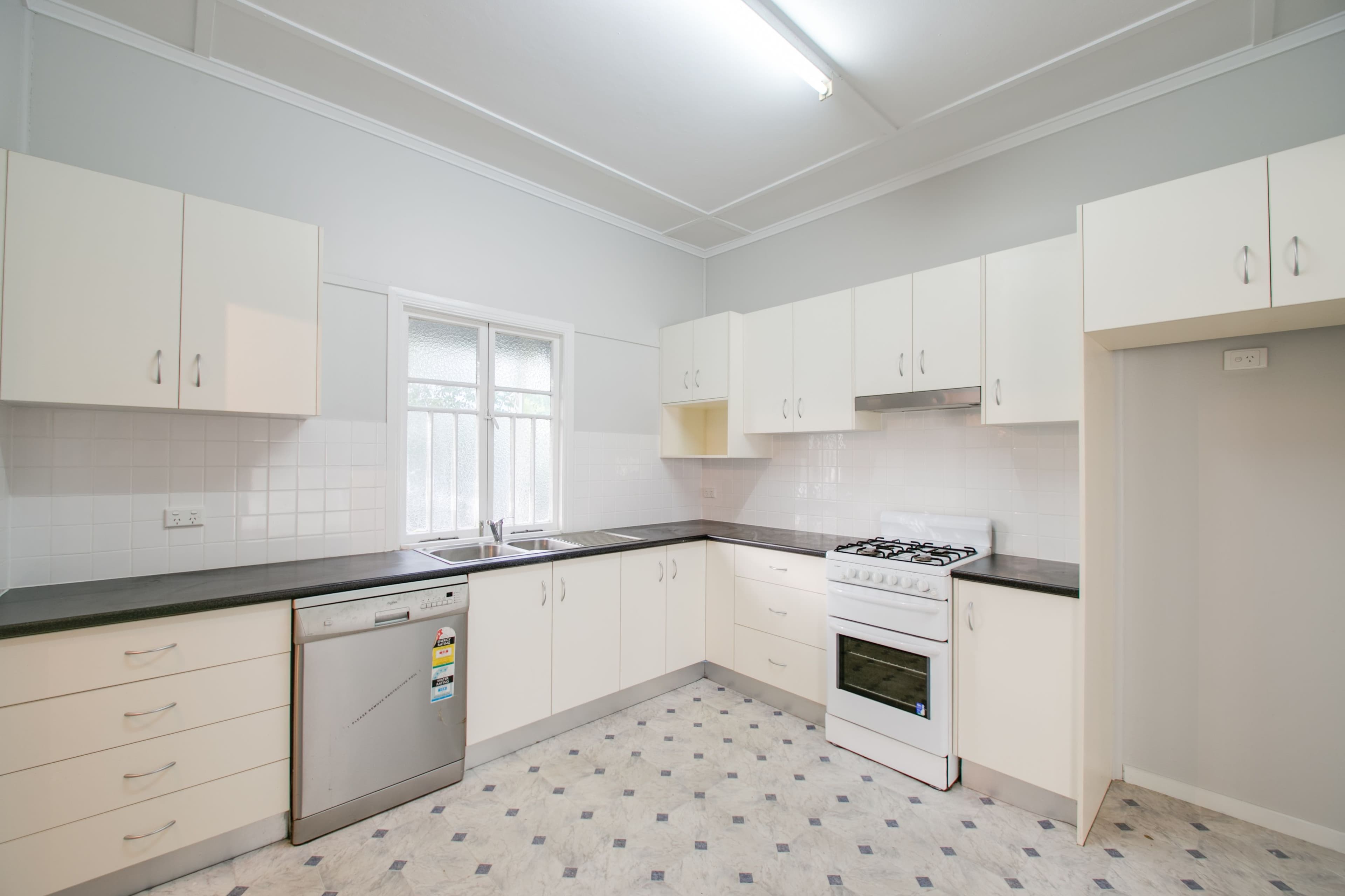 7 Park Street, Ipswich QLD 4305, Ipswich - Thumbnail 5