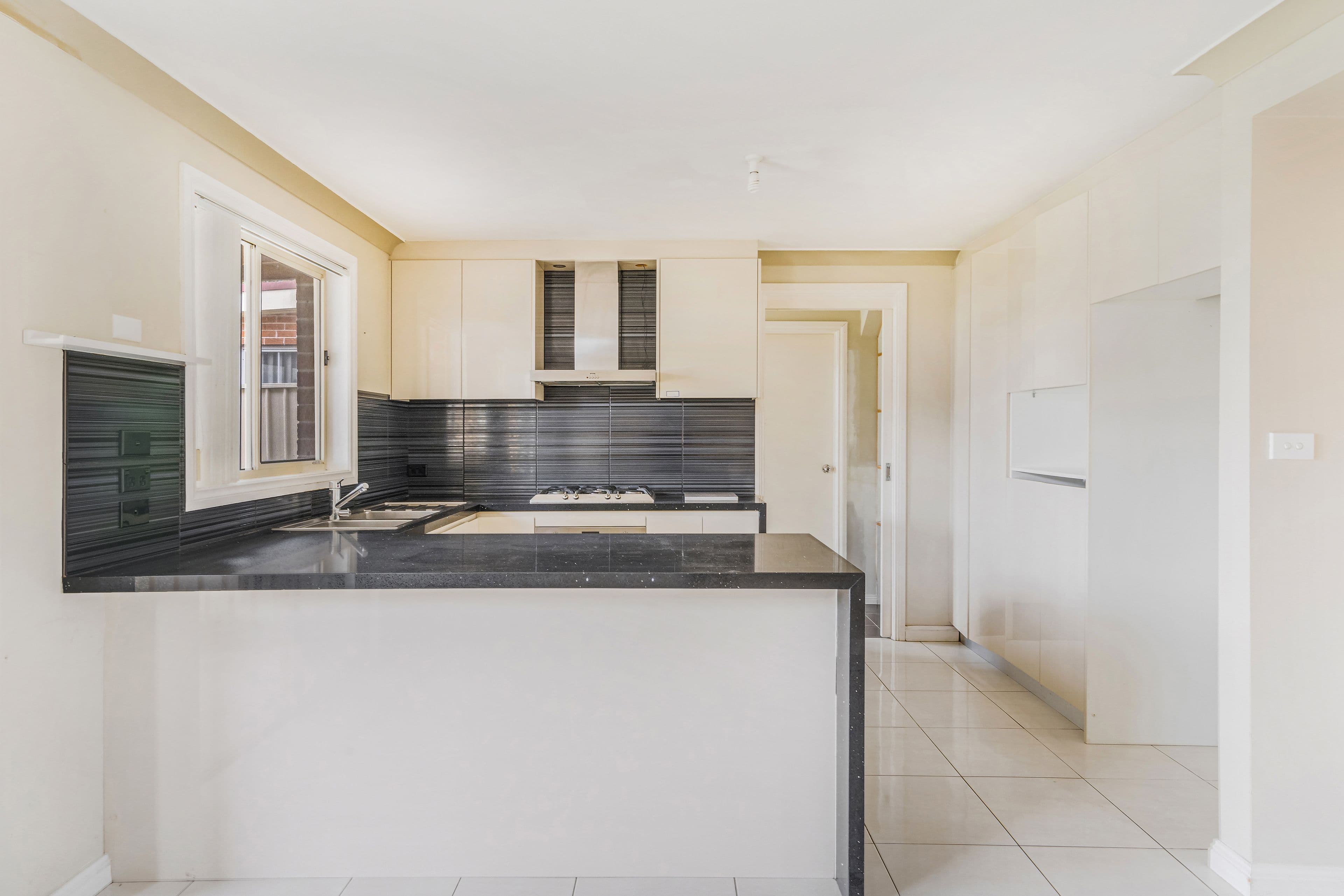 9B Cordelia Crescent, Green Valley NSW 2168, Green Valley - Thumbnail 7