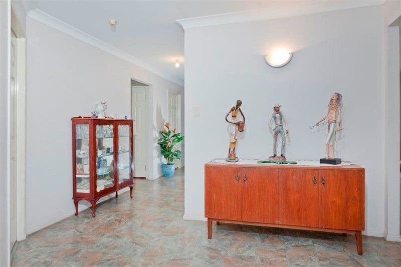 35 Vanderbilt Street, EIGHT MILE PLAINS QLD 4113, Eight Mile Plains - Thumbnail 2