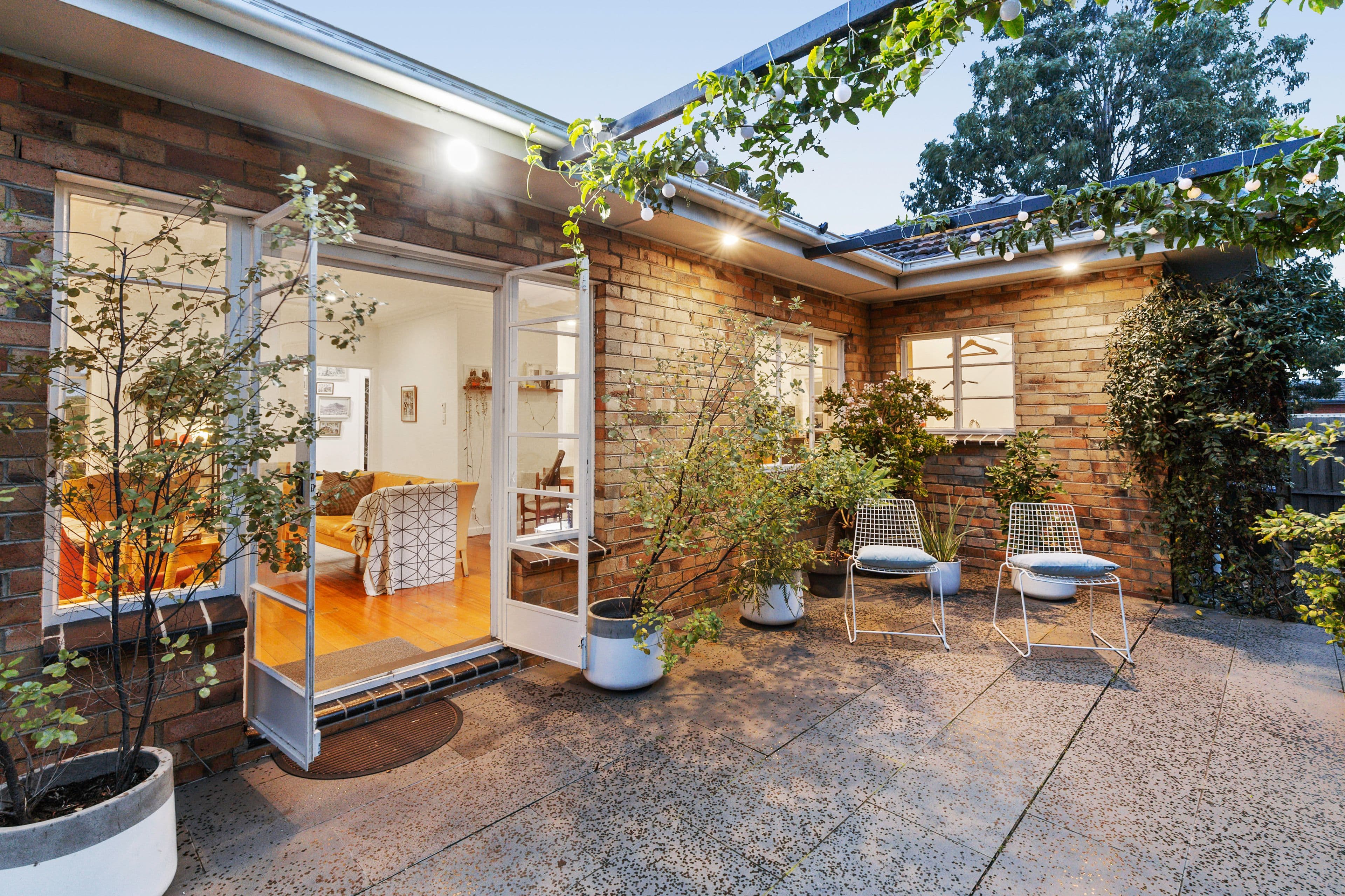 7 Conifer Avenue, Brooklyn VIC 3012, Brooklyn - Thumbnail 2